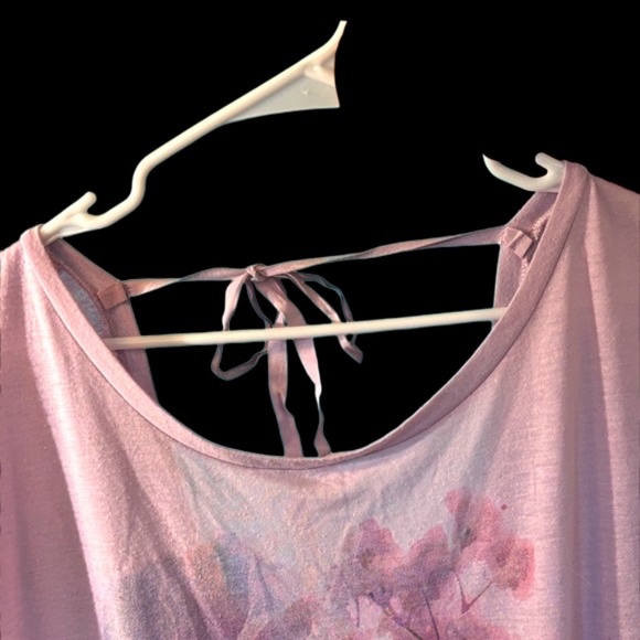 Floral Print Lavender Women's Top - Picture 4 of 7